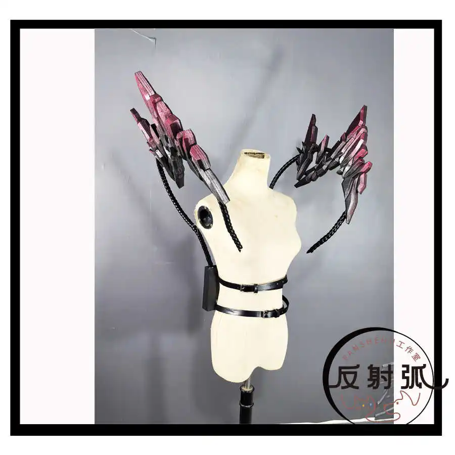 Wiš'adel Wing Prop juego Arkni - Prop En Cosplay reseña y precio